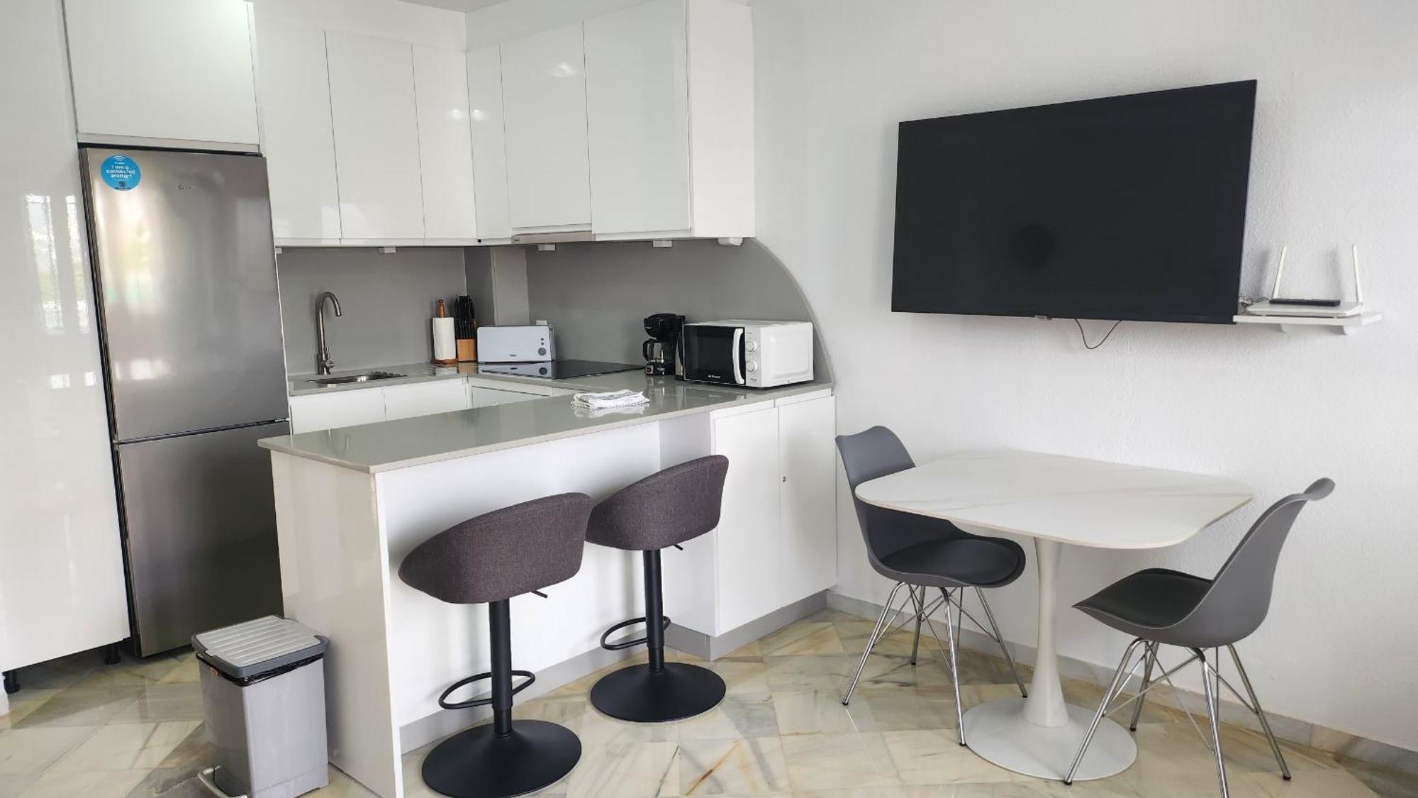 Stella Maris - Sleeps 4 Appartement Nerja Buitenkant foto