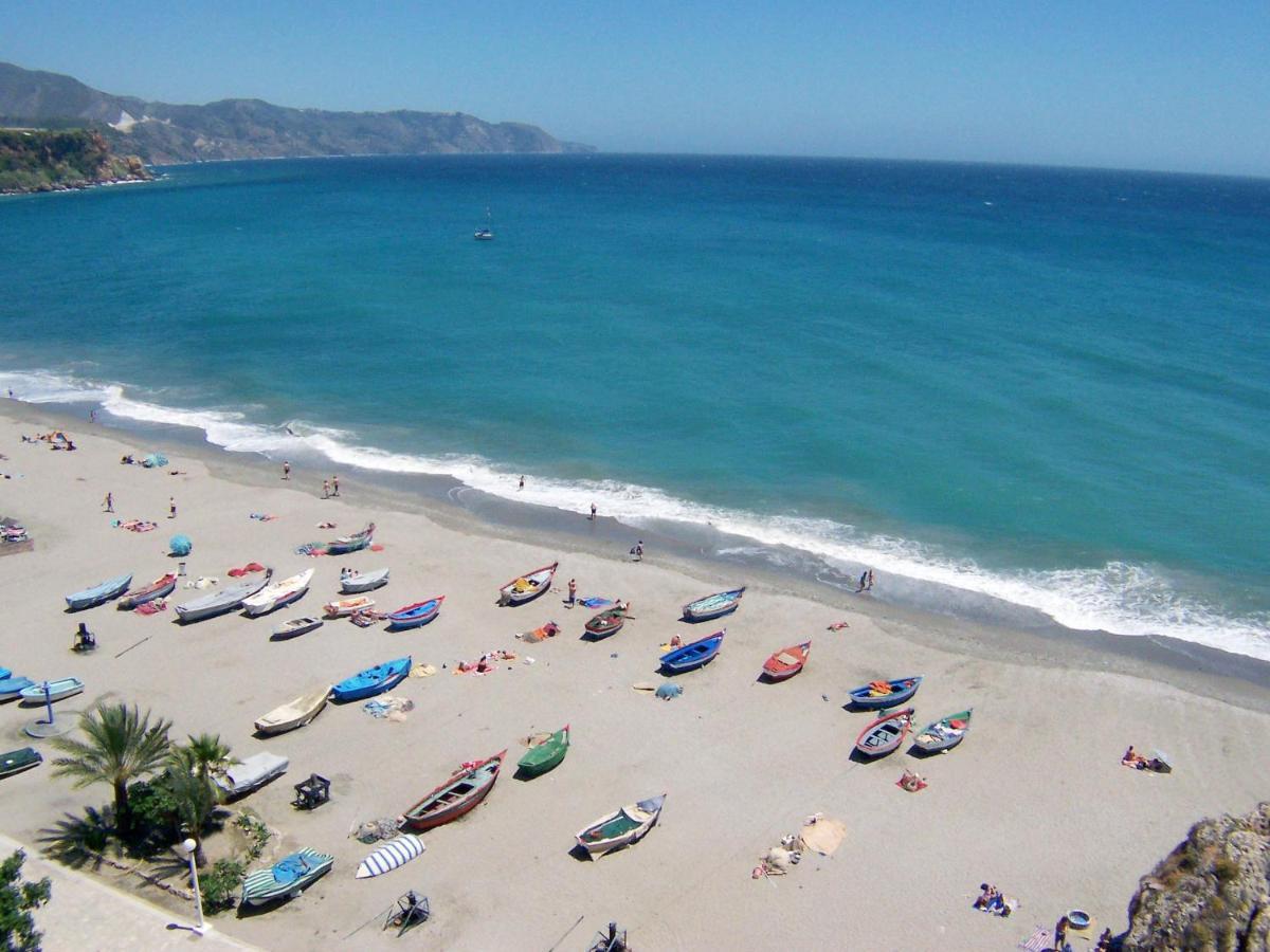 Stella Maris - Sleeps 4 Appartement Nerja Buitenkant foto