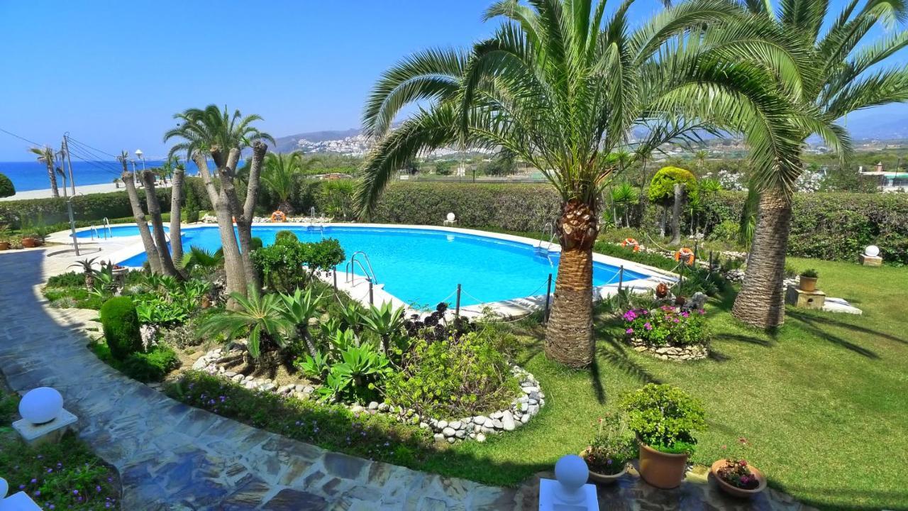 Stella Maris - Sleeps 4 Appartement Nerja Buitenkant foto